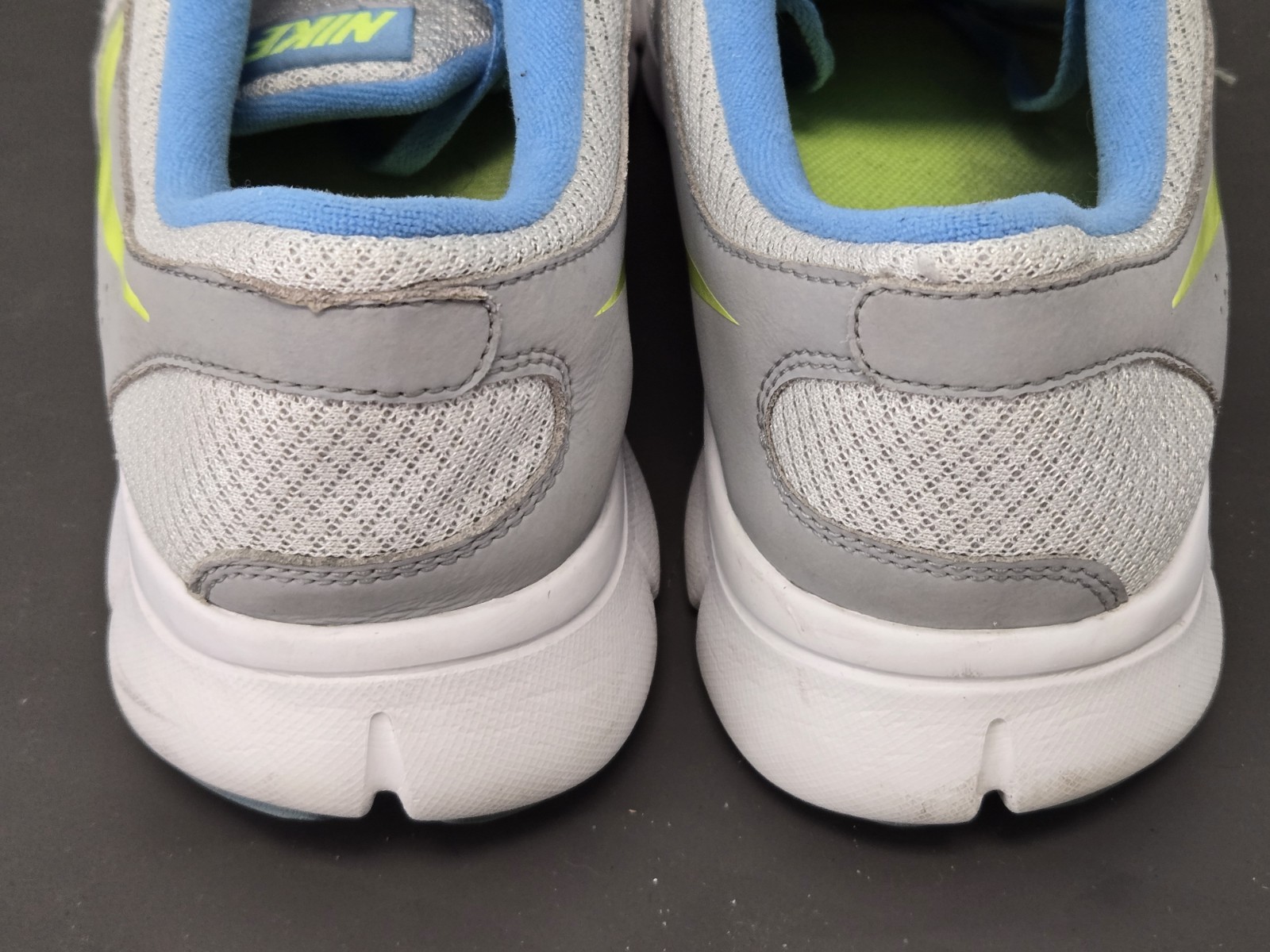 Nike Flex Experience RN Womens Athletic Running Shoes Gray Blue Year 2012 Sz 11