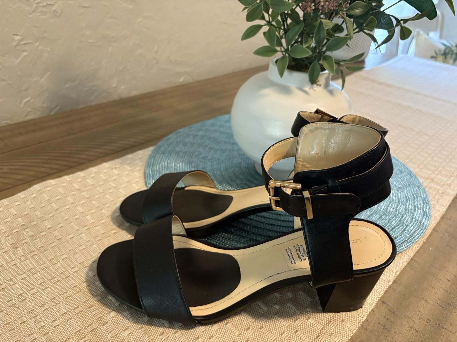 Liz Claiborne Eclipse Black Open Toe Ankle Strap Pump Size 9.5W – O25-2110