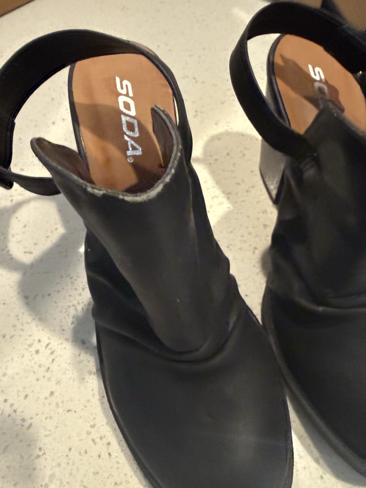 Women’s Soda Mule Color Black Size 7.5 Ankle Straps