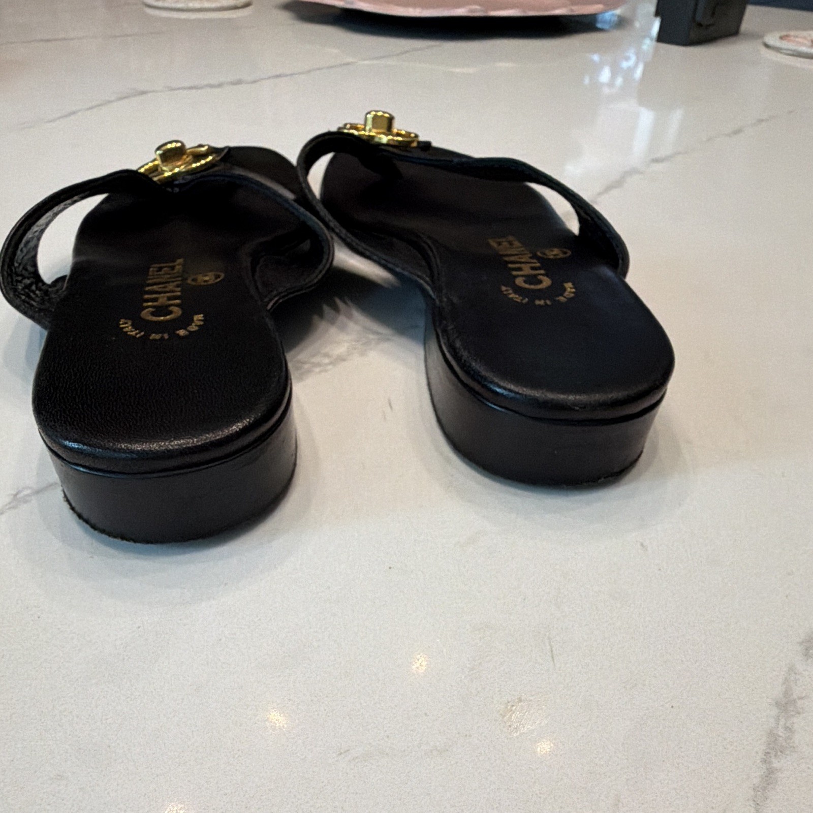 CHANEL Black Leather CC Logo Slide Sandals Women’s Slip-On EU 37 US 7