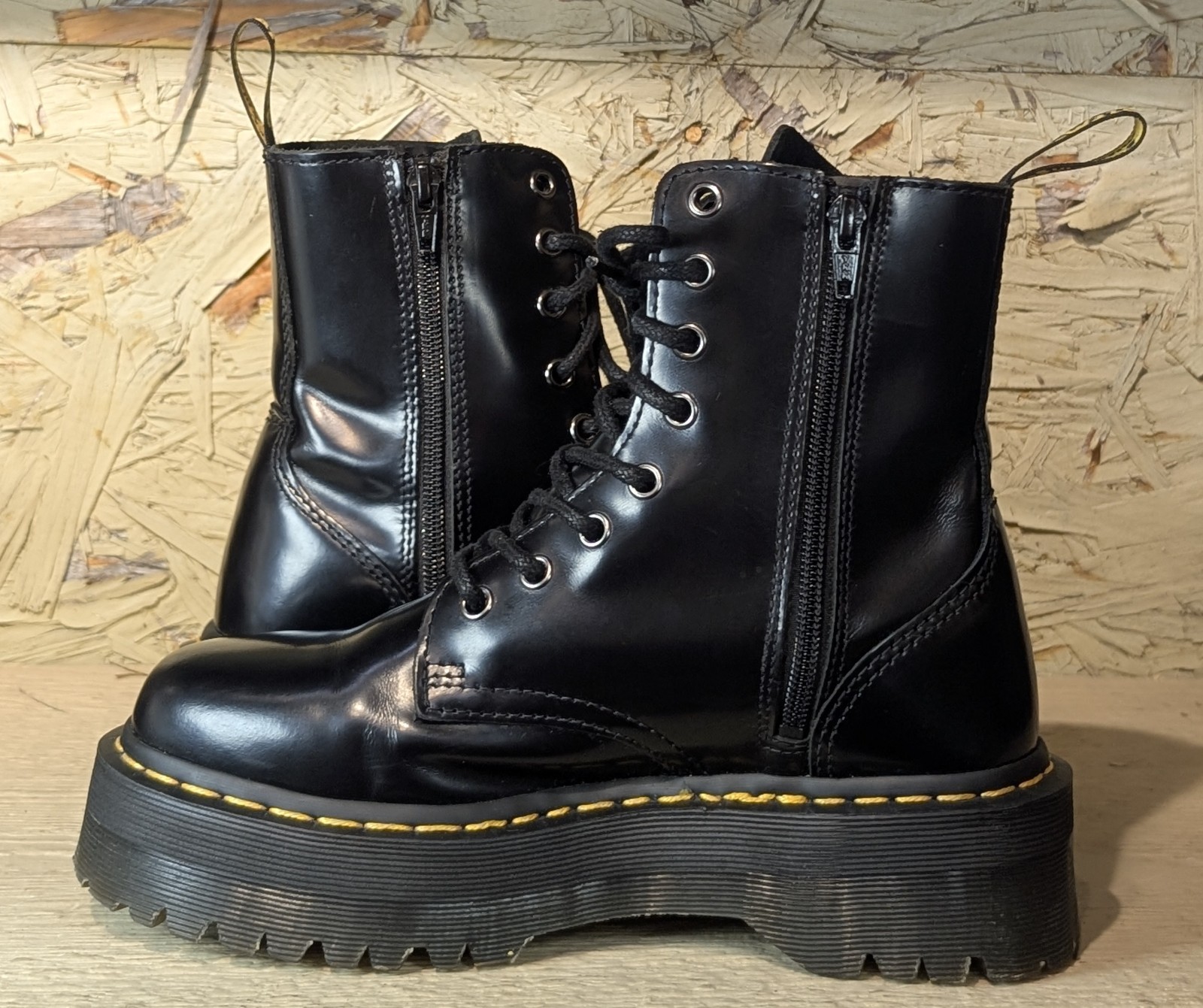 Dr Martens Womens Smooth Leather Chunky Platform Goth Grunge Combat Boots US 7