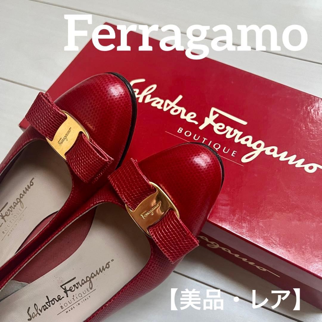 Women 7.5US Ferragamo Vara Metal Fittings Pumps VHTF Designer Collection Popular