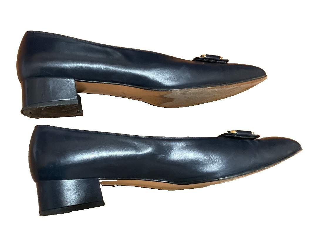 salvatore ferragamo women shoes 9.5 leather Navy Blue