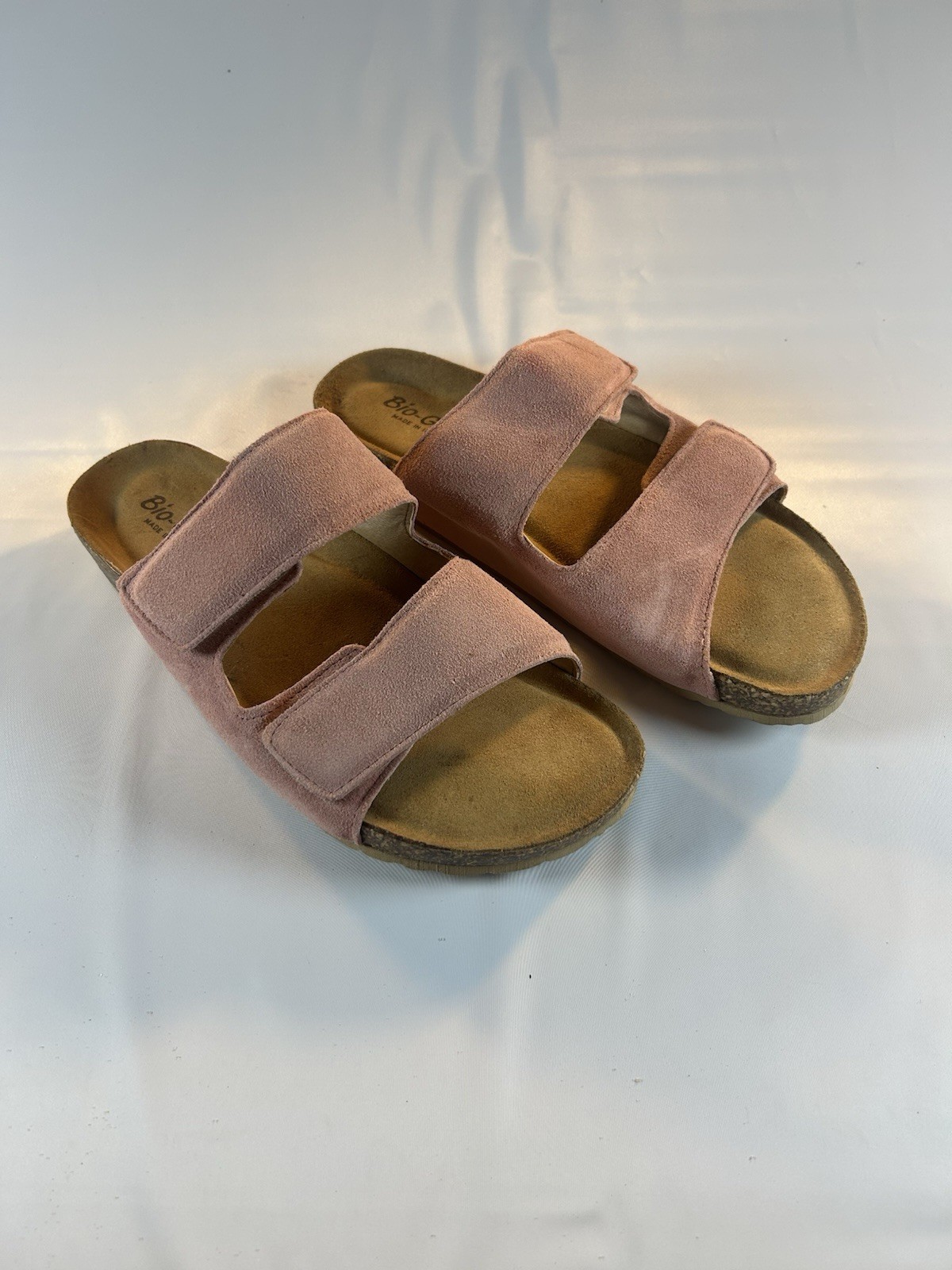 Bio Gold Sandals Size 9.5 Woman’s Pink Suede Footbed Slip On Made In Italy