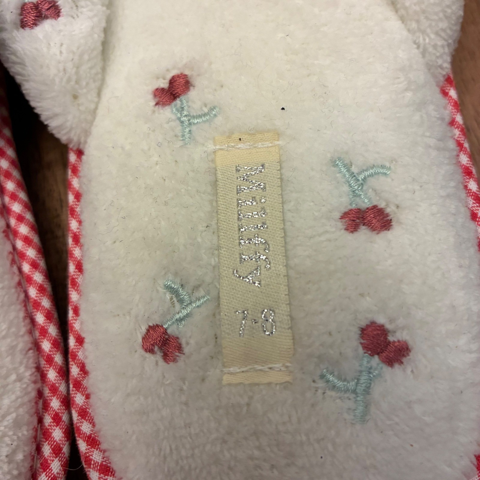 Millffy Cherry Blossom White Embroidered Bow Thong Slippers Women Size 7/8 NWT