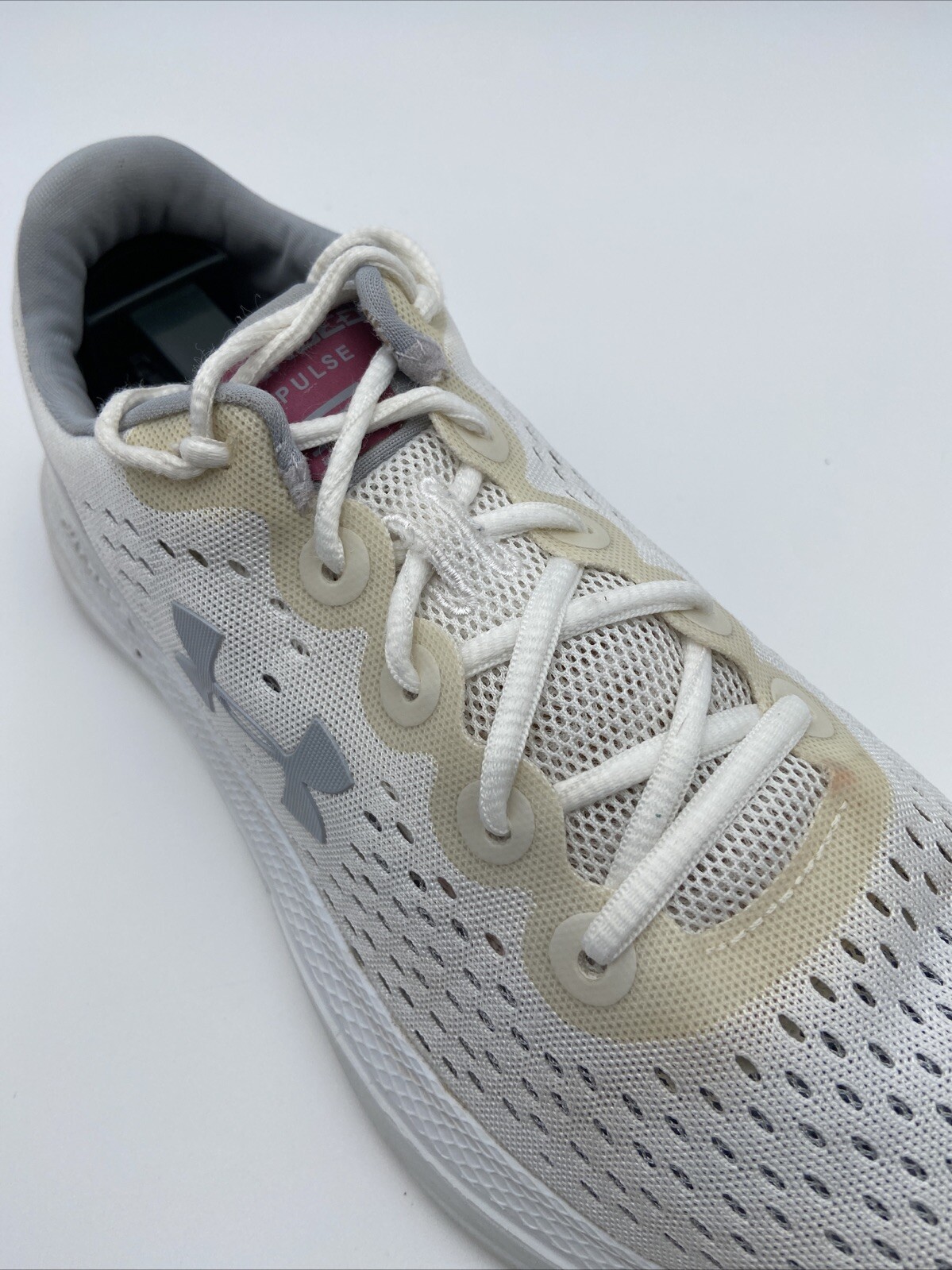 Under Armour Womens Charged Impulse White Athletic Shoes 9 Medium (B,M) #Y