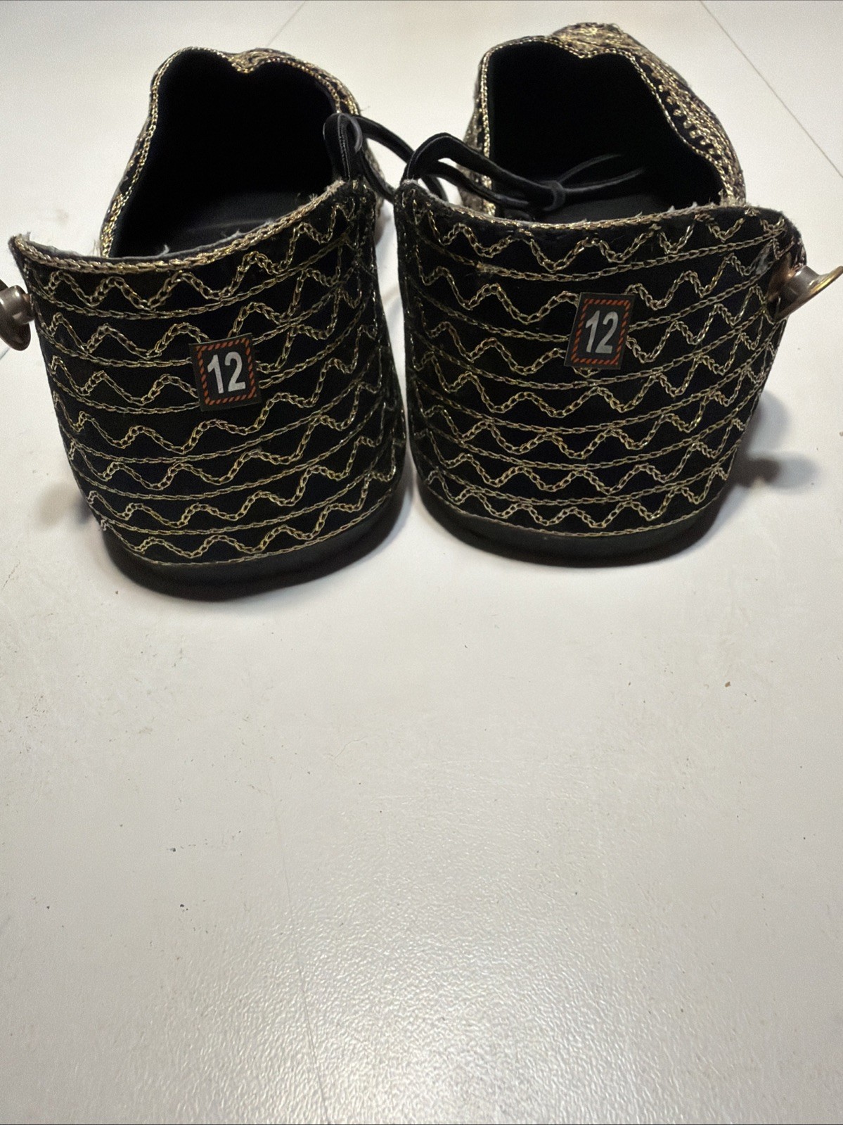 “Handmade Punjabi Jutti Women Black Gold Embroidered Khussa Bridal Flats Mojari”