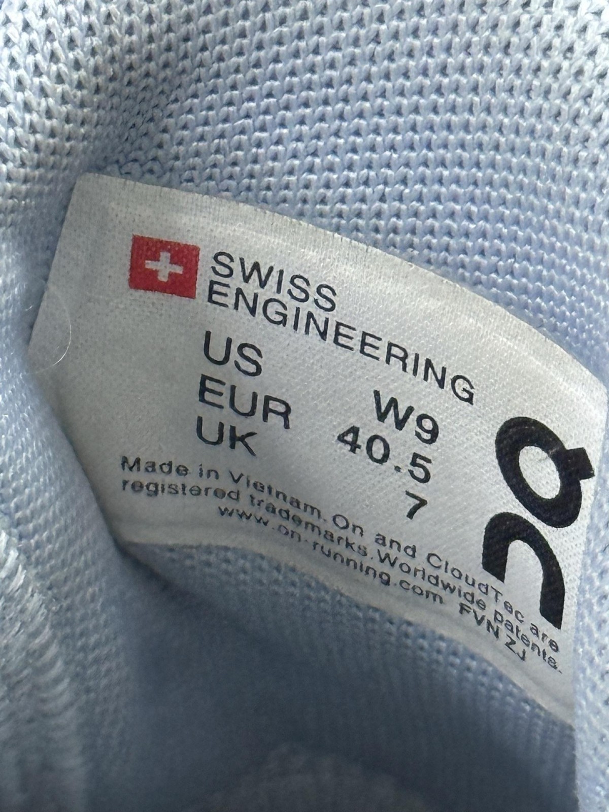 On Cloudswift Shoes Womens Size 9 Blue Lake Sky CloudTec Swiss Sneakers Trainers