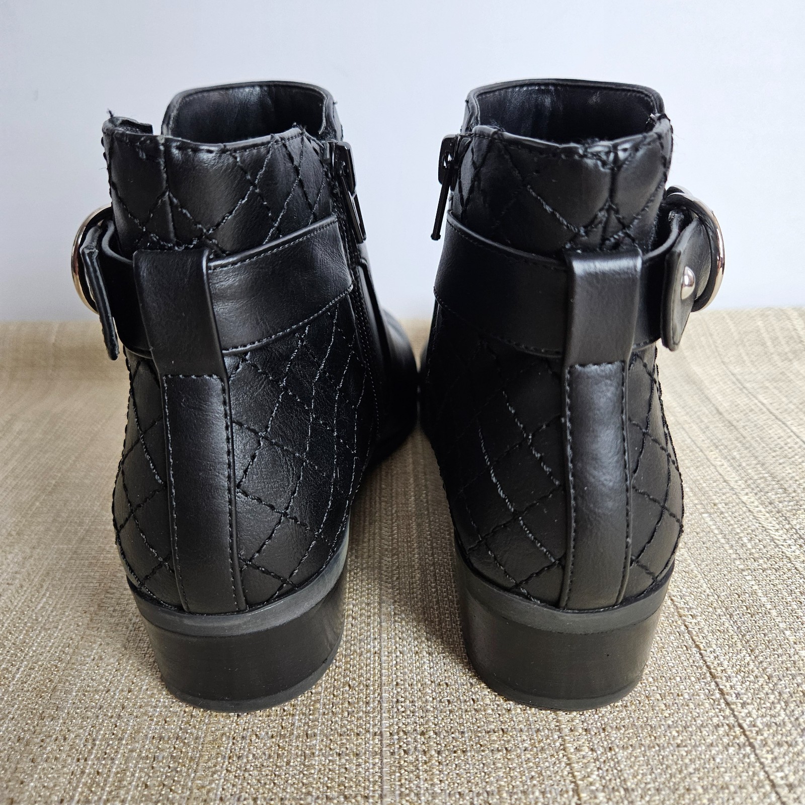 Black Ankle Bootie Dakota Chase Ankle Boots Quilted Buckle Low Heel Zip Womens 8
