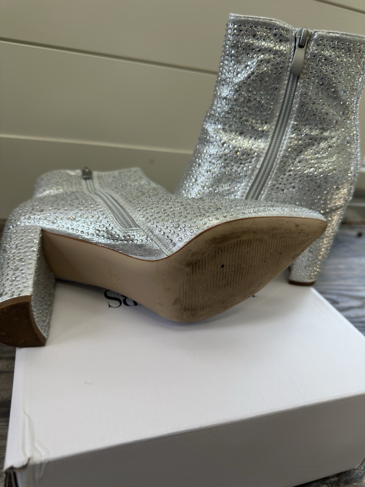 Dream Pairs Rhinestone Boots size 8 -used