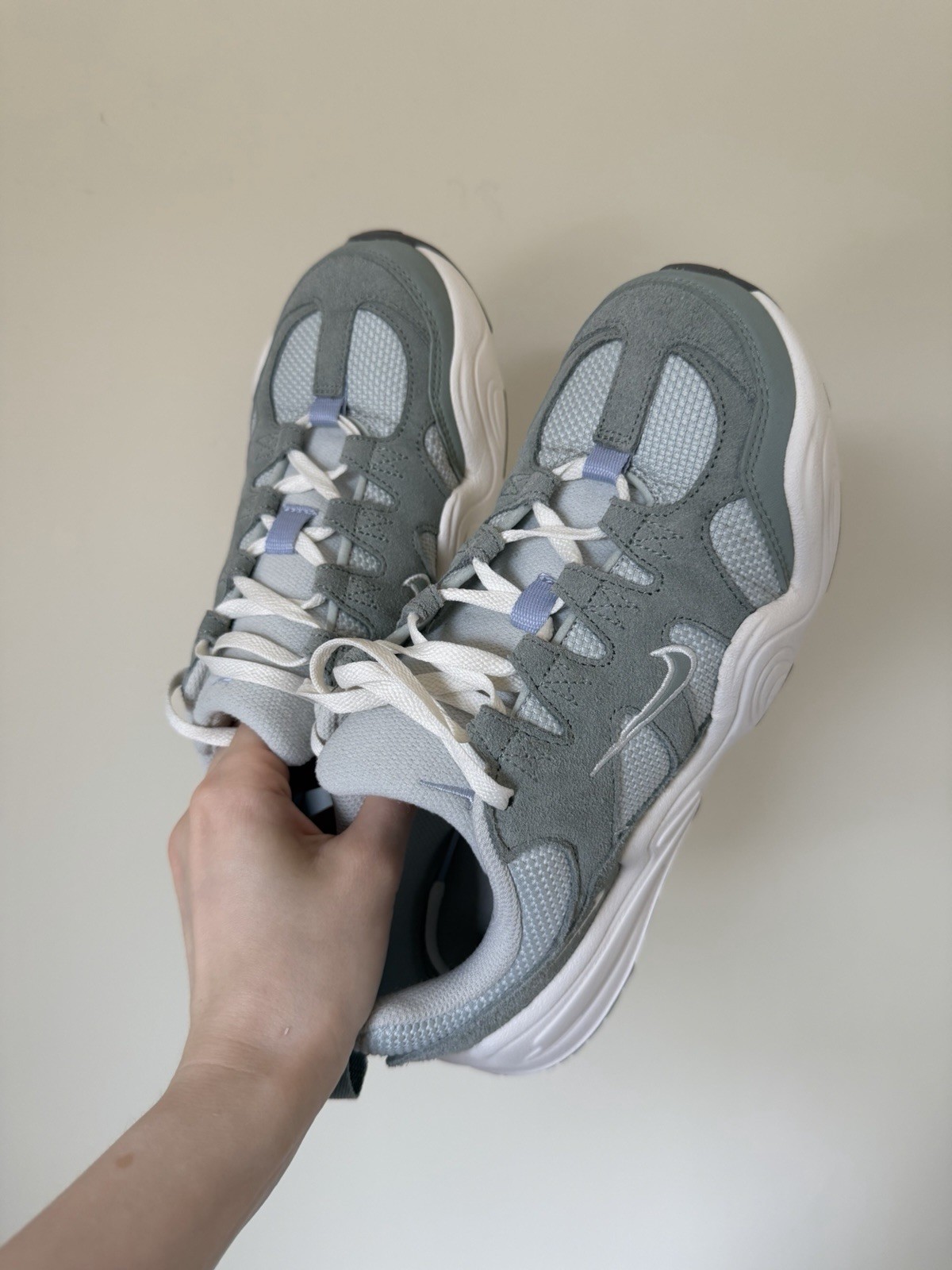 Nike Tech Hera Women’s Size 8.5 Mica Green