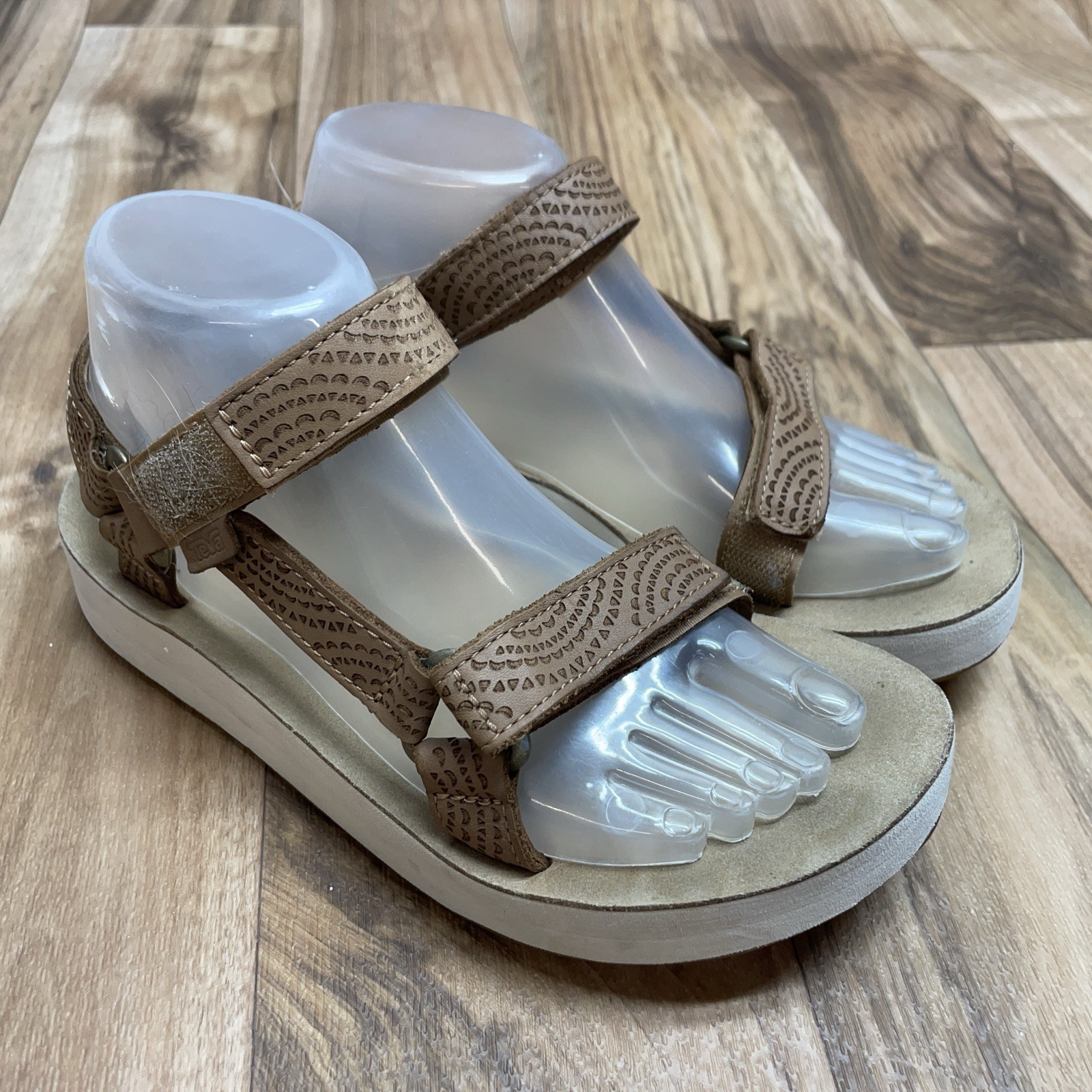 Teva Midform Universal Leather Platform Sandals Star Pattern Tan Brown Size 7