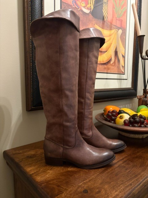 Saks 5th Ave Tall cuff leather boots size 6 NEW