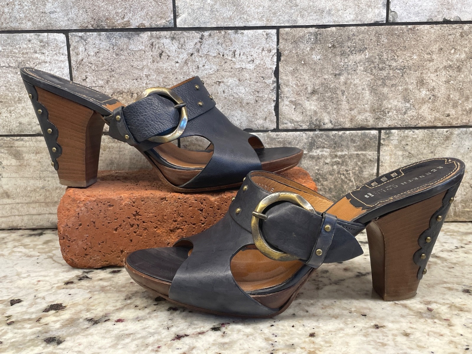 Vintage Kenneth Cole Black Charcoal Gray High Heel Mule Slide Sandals 8 EUC RARE