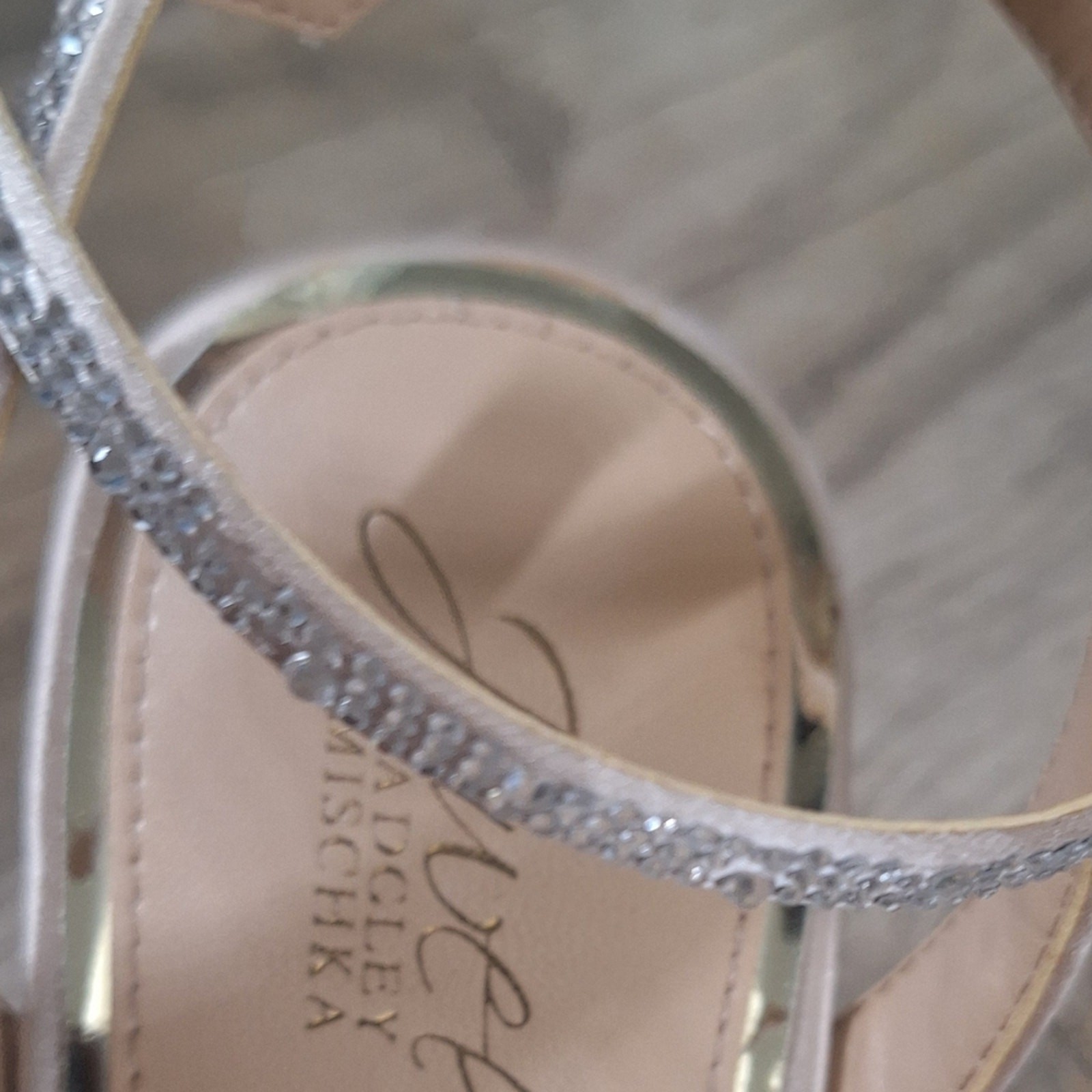 Badgley Mischka Blush Satin Rhinestone Strappy Block Heel Size 10 Sandals