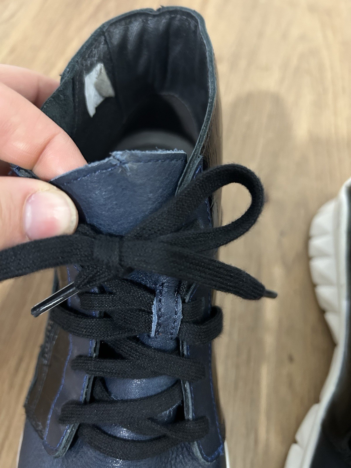 NAOT Footwear Women’s Polaris Sneaker Soft Ink Leather Navy Blue Zip Size 38 7