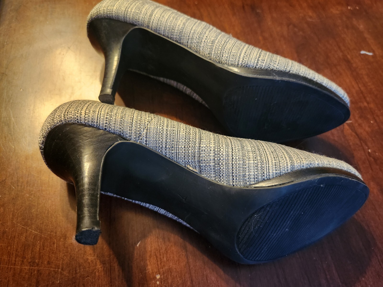 Kelly & Katie Women’s Textured Gray Heels Pumps Size 7