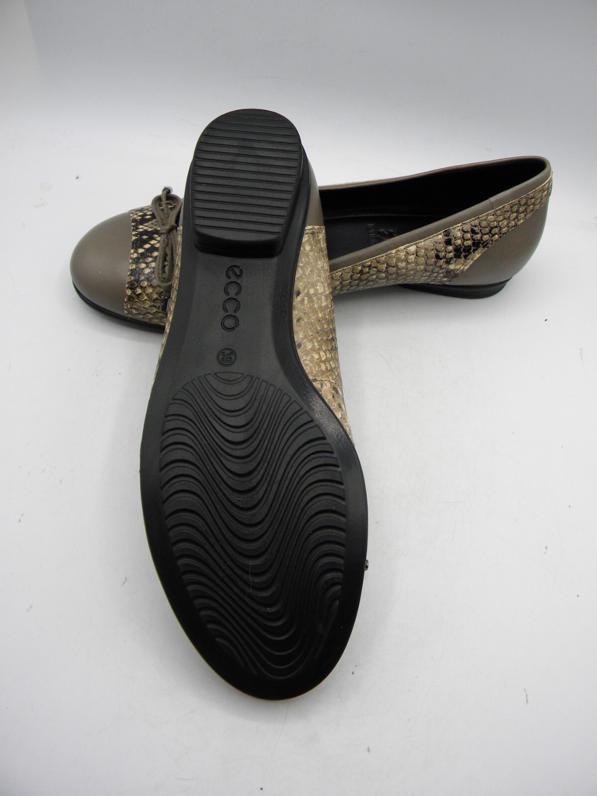 ECCO Touch Ballerina Snake Print Leather & Sage Cap Toe Ballet Flat Sz 39 NEW