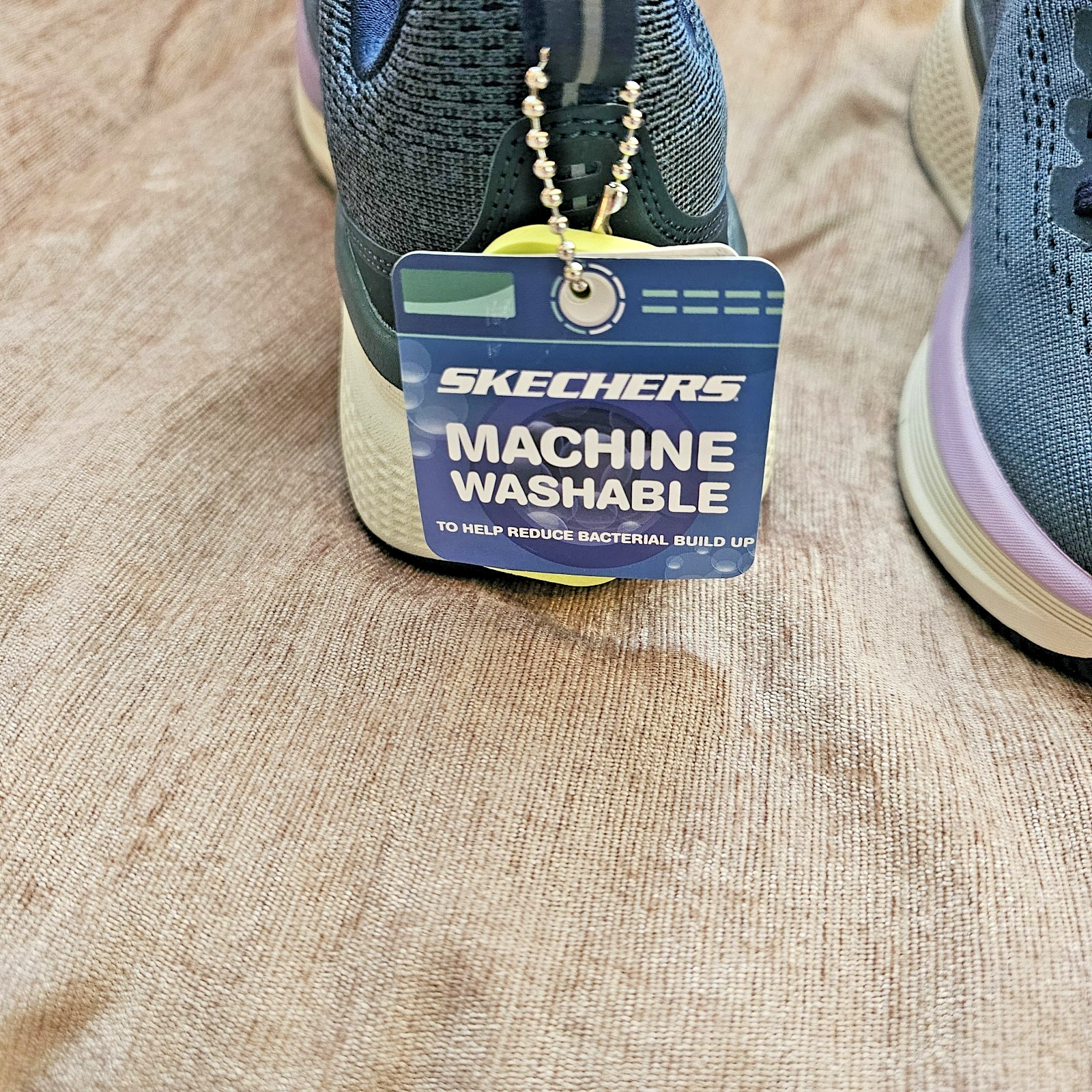 Skechers Women’s GO Run 2.0 Elevate Ombre Sneakers Navy/Lavender US size 6