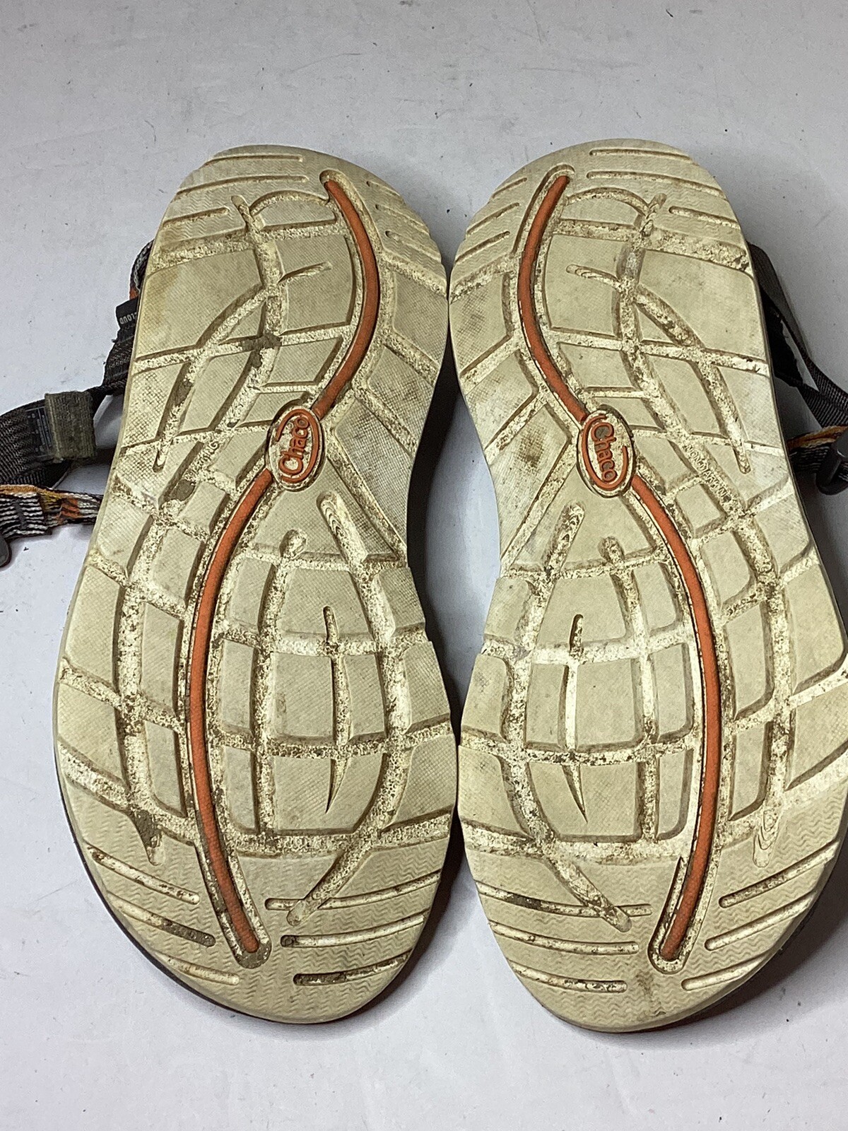Chaco Z Cloud X2 Womens Size 9 Tan Multicolor Water Shoes Toe Loop Sandals