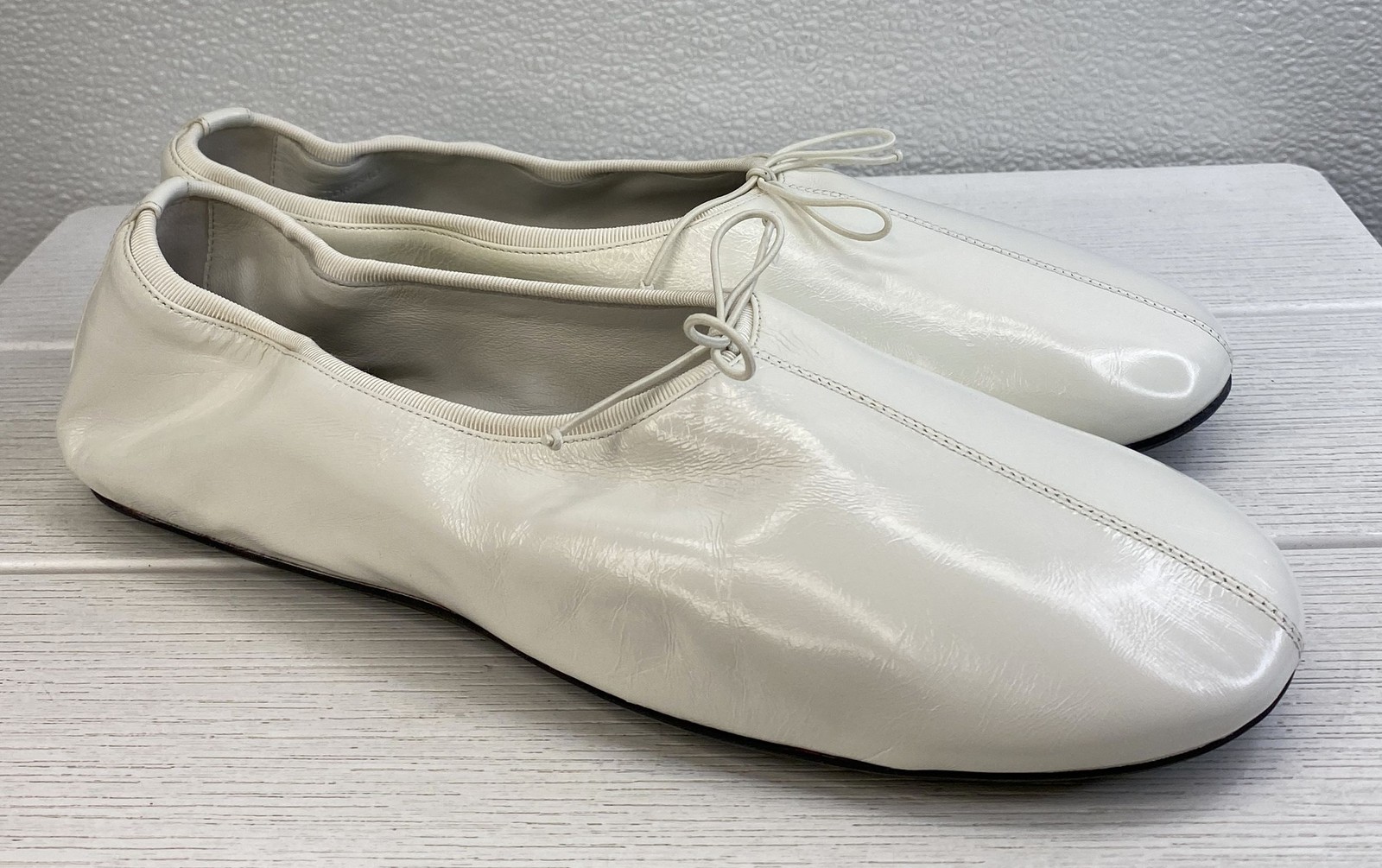Phoebe Philo Ballet Flats Womens US11 EU41 Stucco White Glossy Gathered Leather