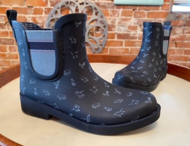 ED Ellen DeGeneres Navy Blue Dogs Waterproof Rain Boots Wallita 5 New