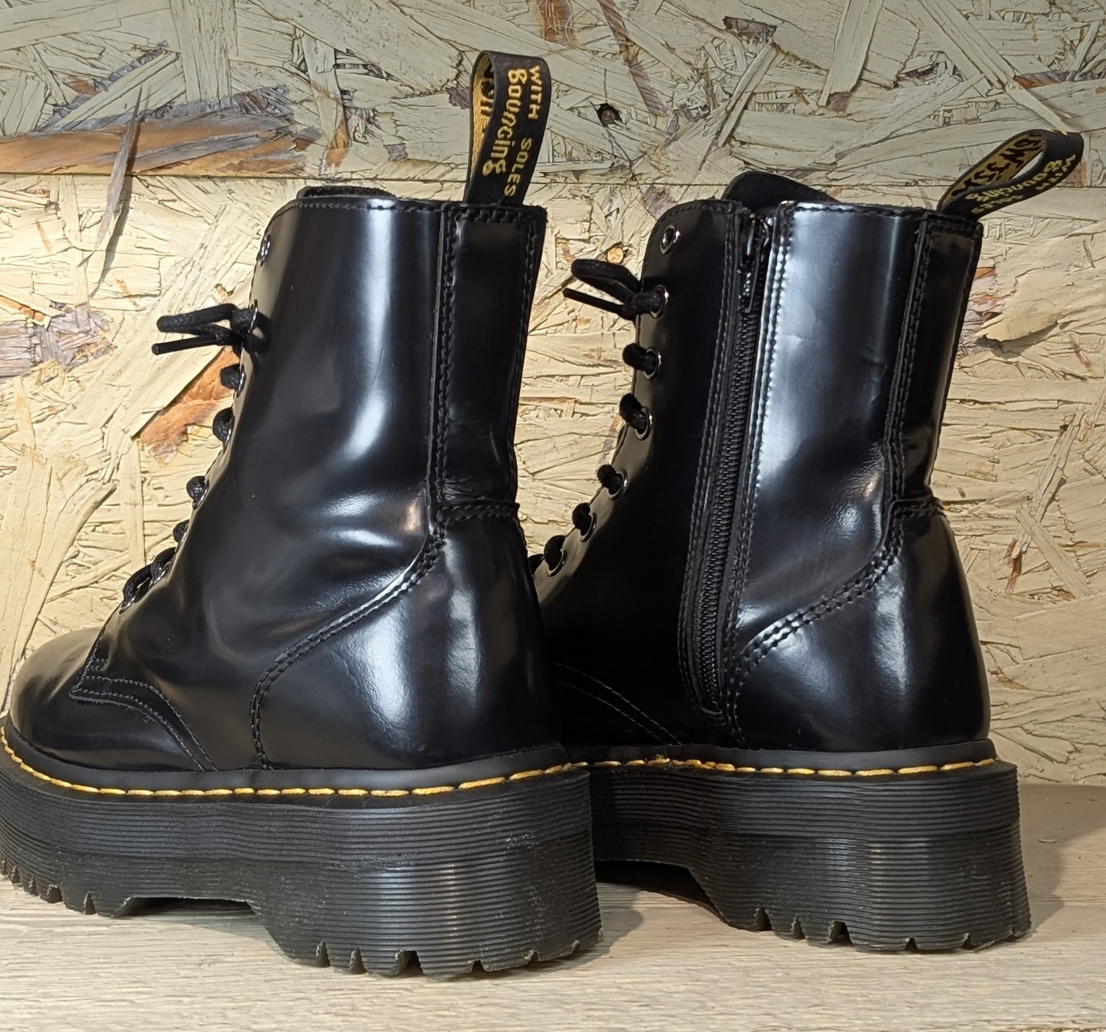 Dr Martens Womens Smooth Leather Chunky Platform Goth Grunge Combat Boots US 7