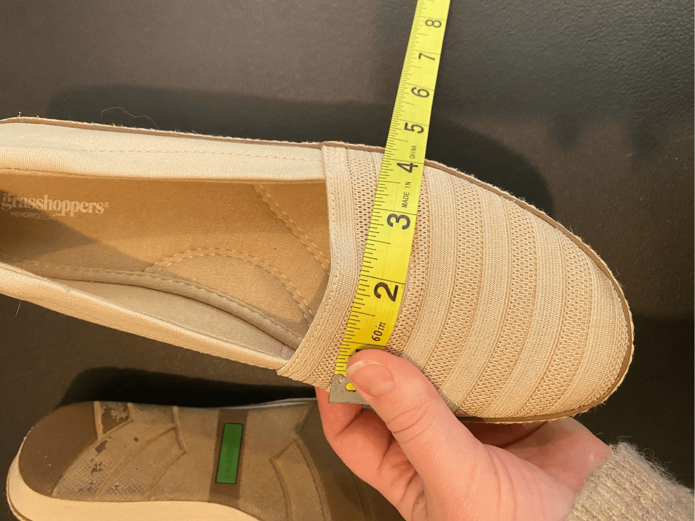 Grasshoppers Cream Semi-Casual Mesh Round Toe 1” Wedge Shoe Women’s 10M