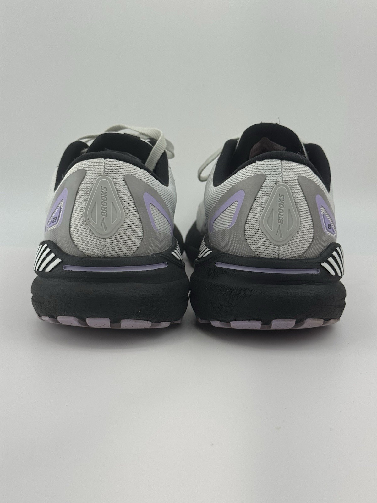 Brooks Adrenaline GTS 23 Women’s Running Shoes Size 10.5