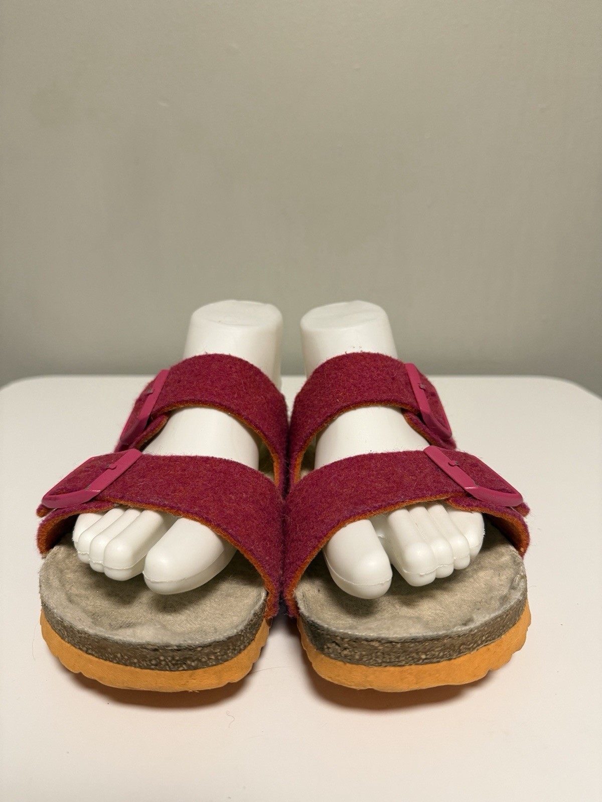 Birkenstock Arizona Happy Lamb Sandals Women’s EU 39 US 8-8.5 Medium/Narrow