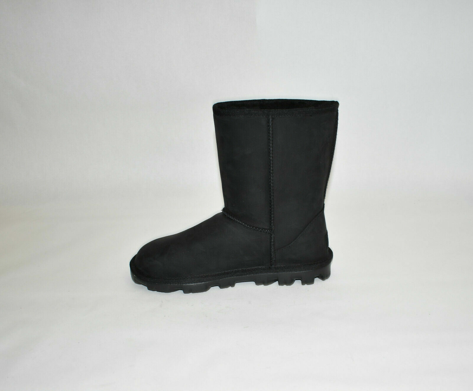 New! UGG Essential Short UGGpure Wool Lined Leather Boot Size 5 1111513