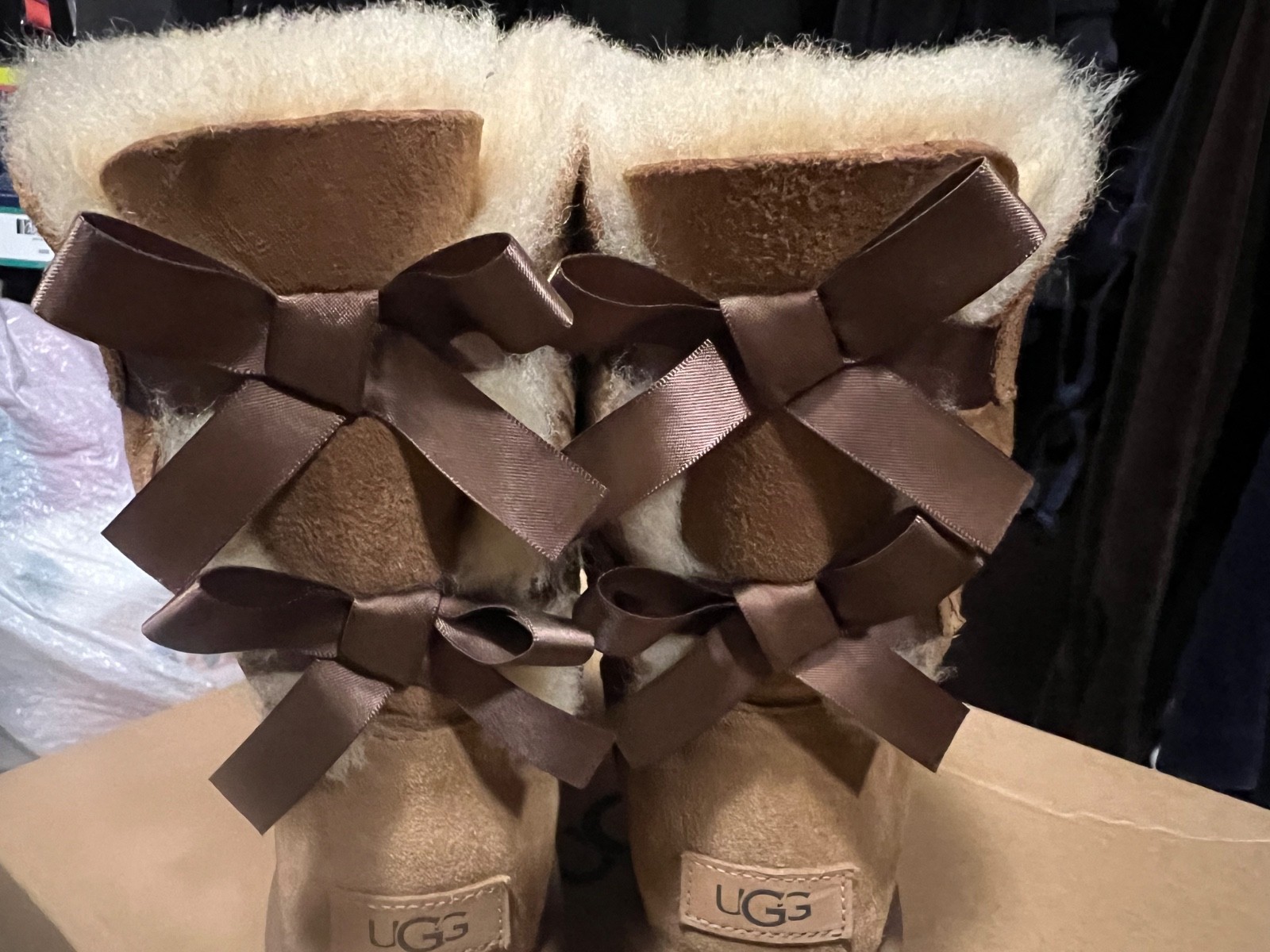 UGG Australia Womens Bailey Bow II Boots, Great ! with box