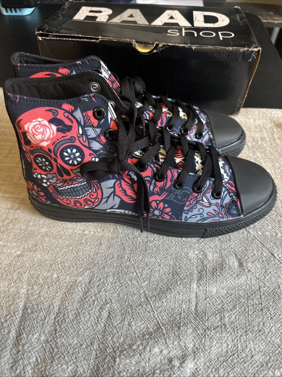 RAAD Sugar Skull Pattern Black And Pink High Top Sneakers New In Box