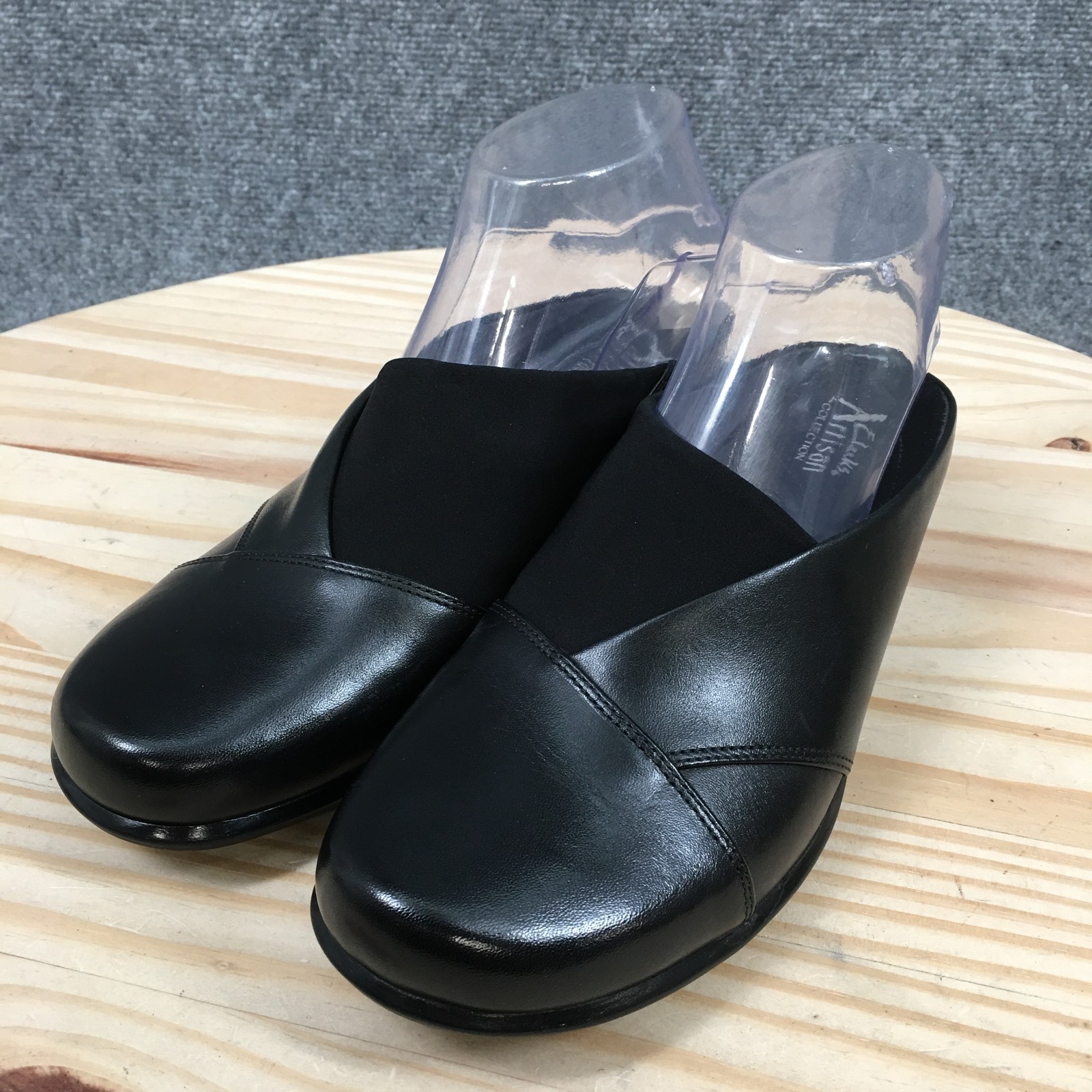Clarks Artisan Tyler Mules Clogs Shoes Womens 7XW Extra Wide Black Leather NEW