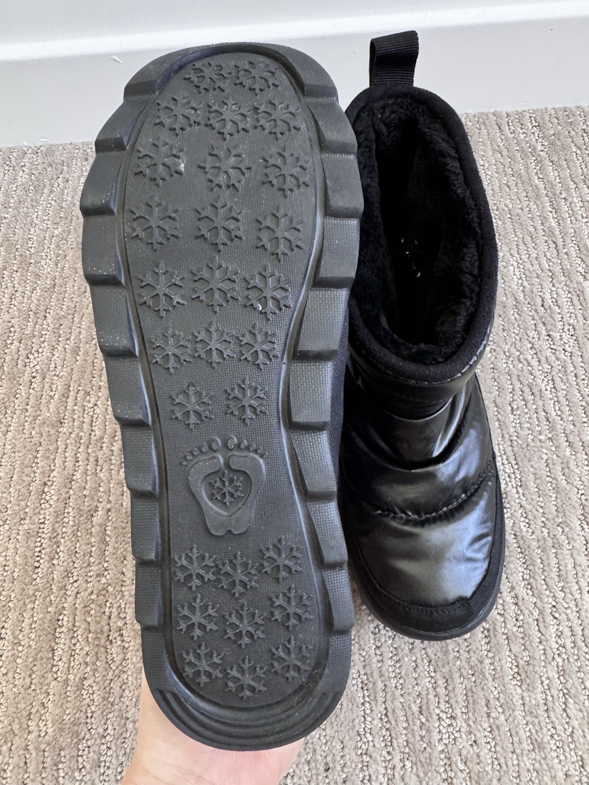BOBS from Skechers Plush Foam Black Faux Fur Lined Ankle Snow Boots US 8