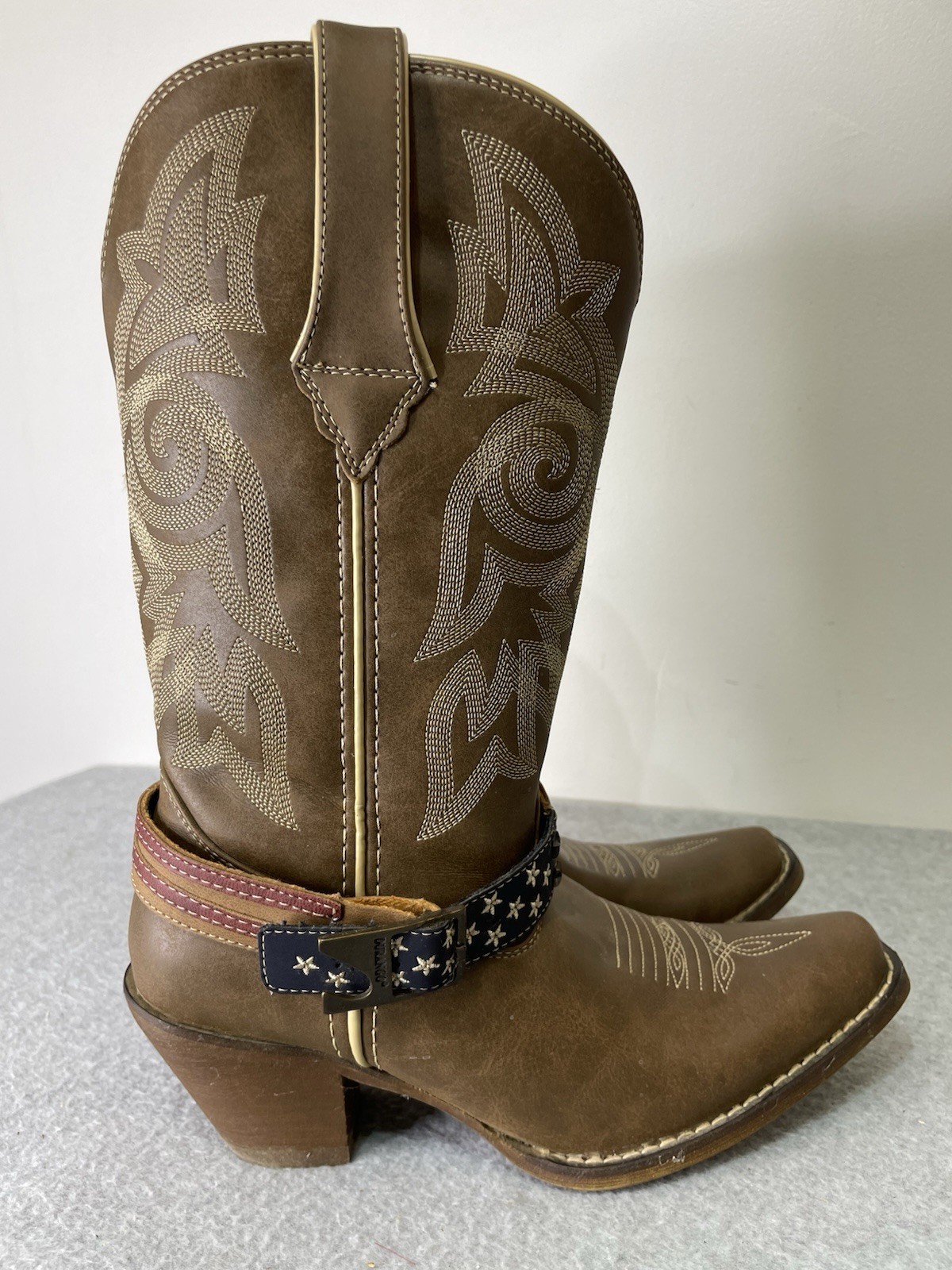 Durango Crush Women’s Size 7.5 M Western Boots with American Flag Belt Accessory