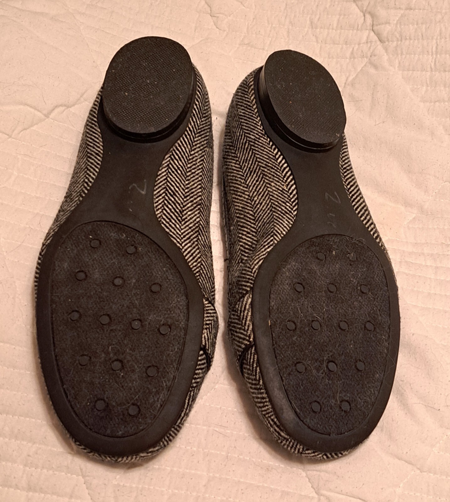 Womens Shoes Size 8 1/2 Isaac Mizrahi Target Exclusive B & W Pattern