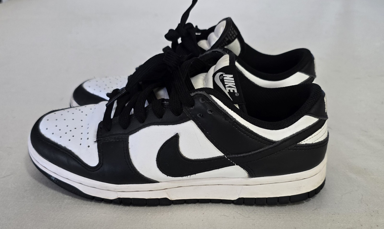 Nike Mid Top Panda Dunks Women Size 7