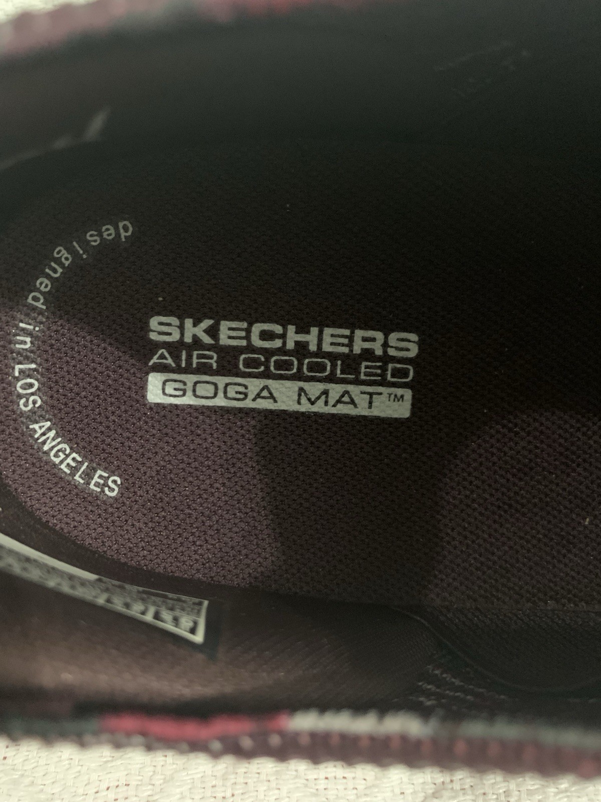 Skechers GO WALK Classic Radiant Moon Women’s 9.5 Wide Burgundy Slip On
