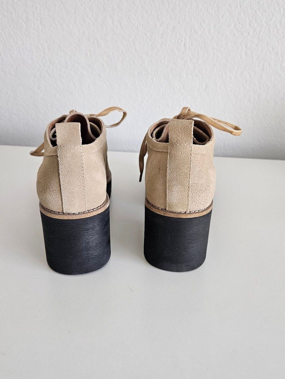 NWOT Kelsi Dagger Brooklyn Anthropologie Olga Lug Loafer Heels Suede Tan Women 9
