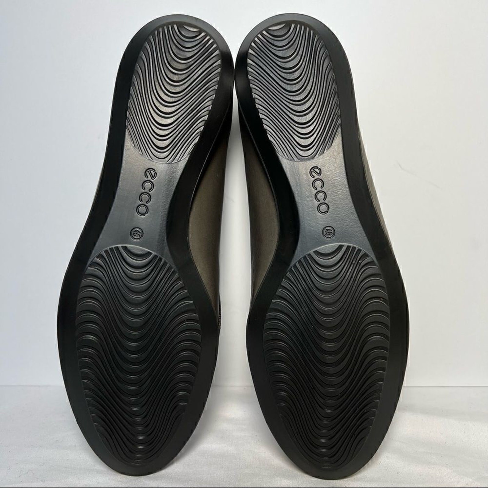 Ecco Touch Ballerina 2.0 Warm Grey Leather Flats Womens EU 40 US 10