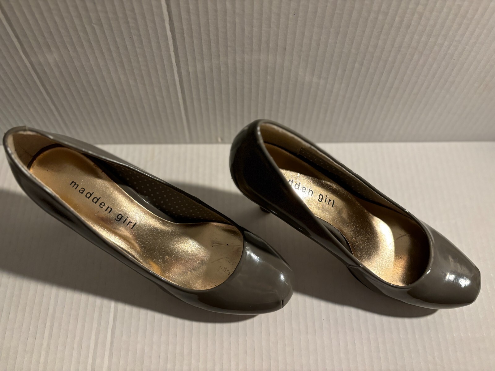 Madden Girl Women Dark Gray High Heel Pumps size 6