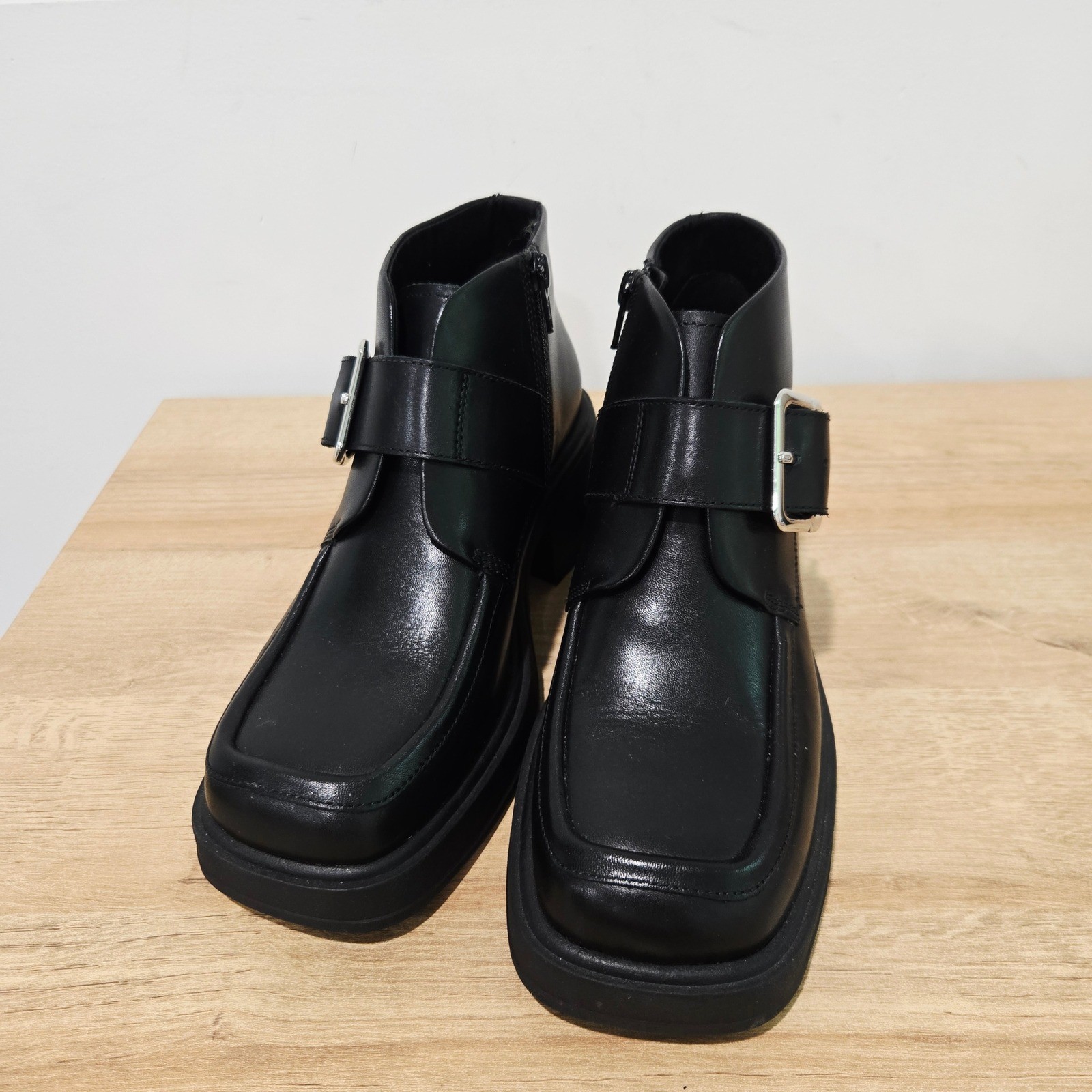 Vagabond Dorah Ankle Boots Women 38 / 8 Black Leather Buckle Square Toe Zip