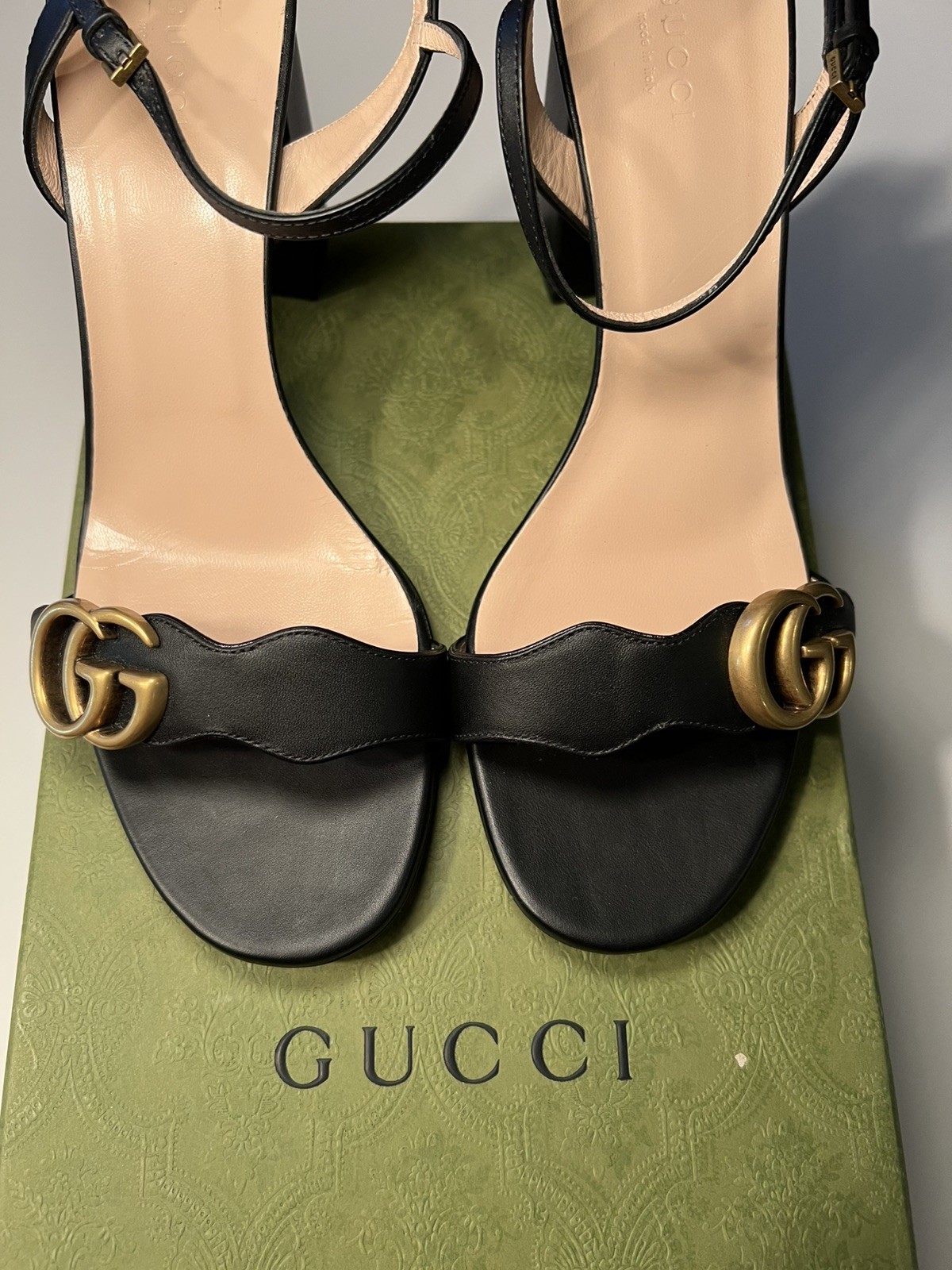 GUCCI GG Marmont Black Leather Block Heel Sandals – Size 40 – New in Box