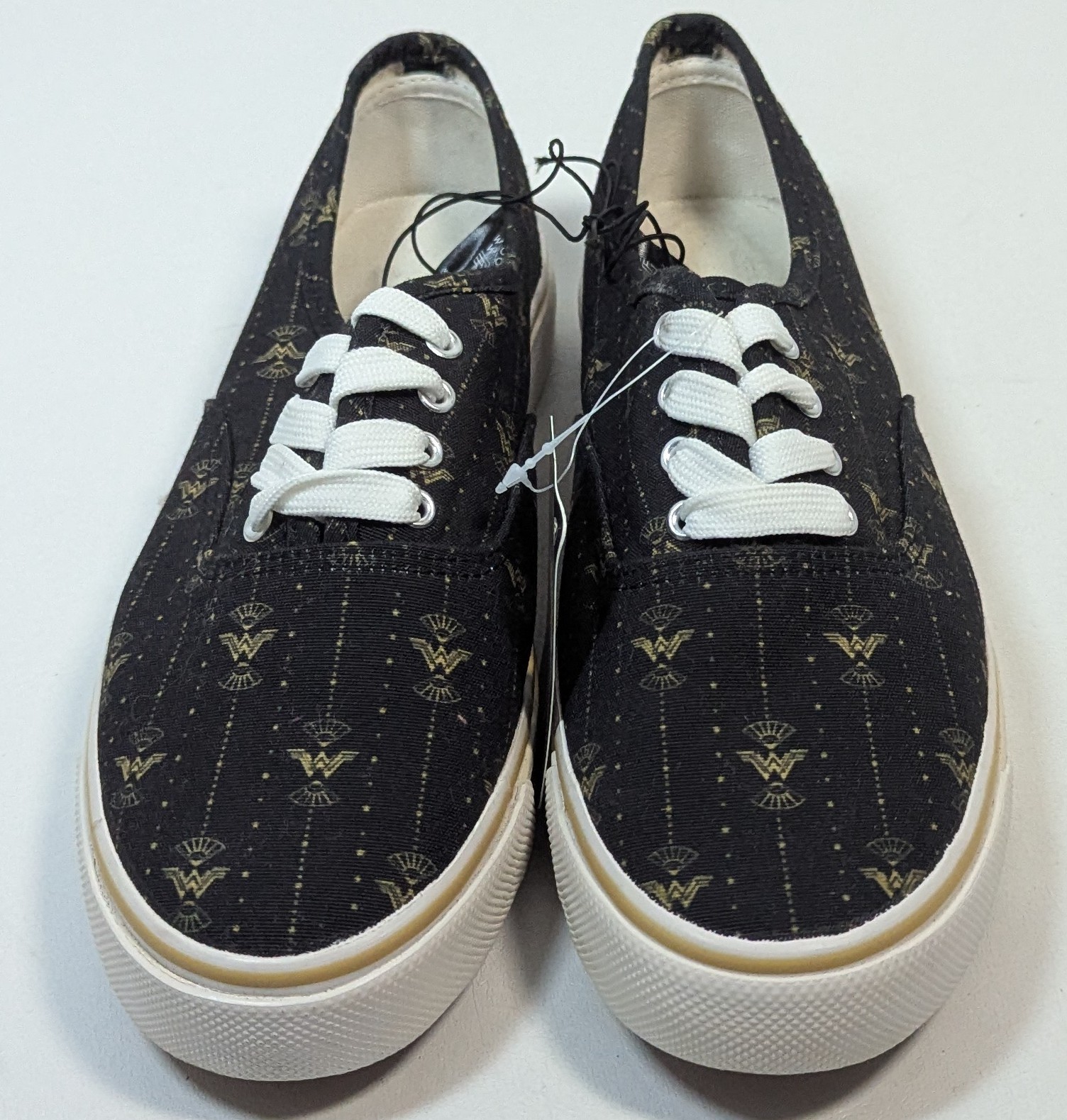 Wonder Woman Black/Gold Classic Sneaker Shoes Women 8.5 Men 7 Bio World