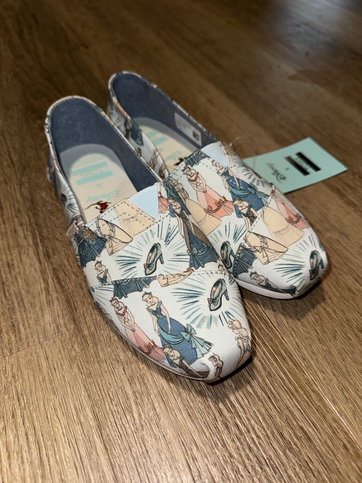 TOMS x Disney Cinderella Character Print Canvas Slip-On Flats Multicolor US 7