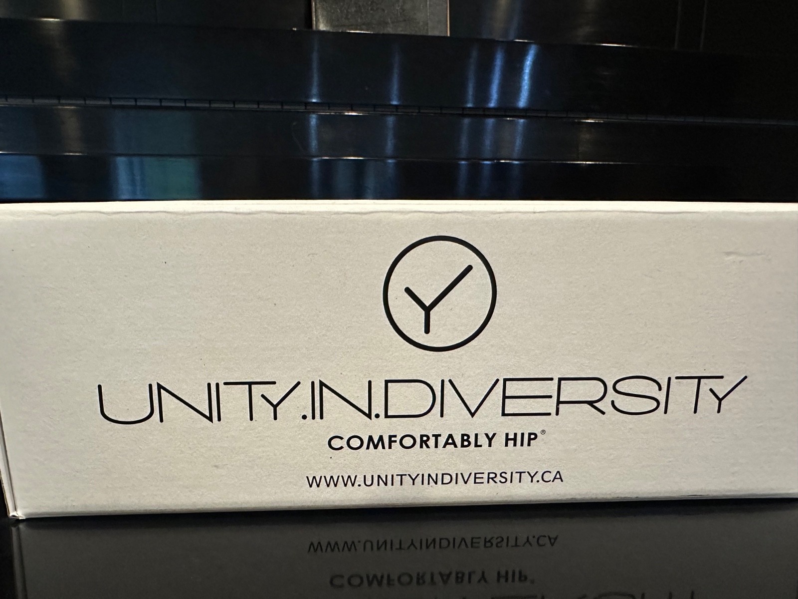 UNITY IN DIVERSITY Brand new, comfy and classy black Rio Slide Women’s sz 9