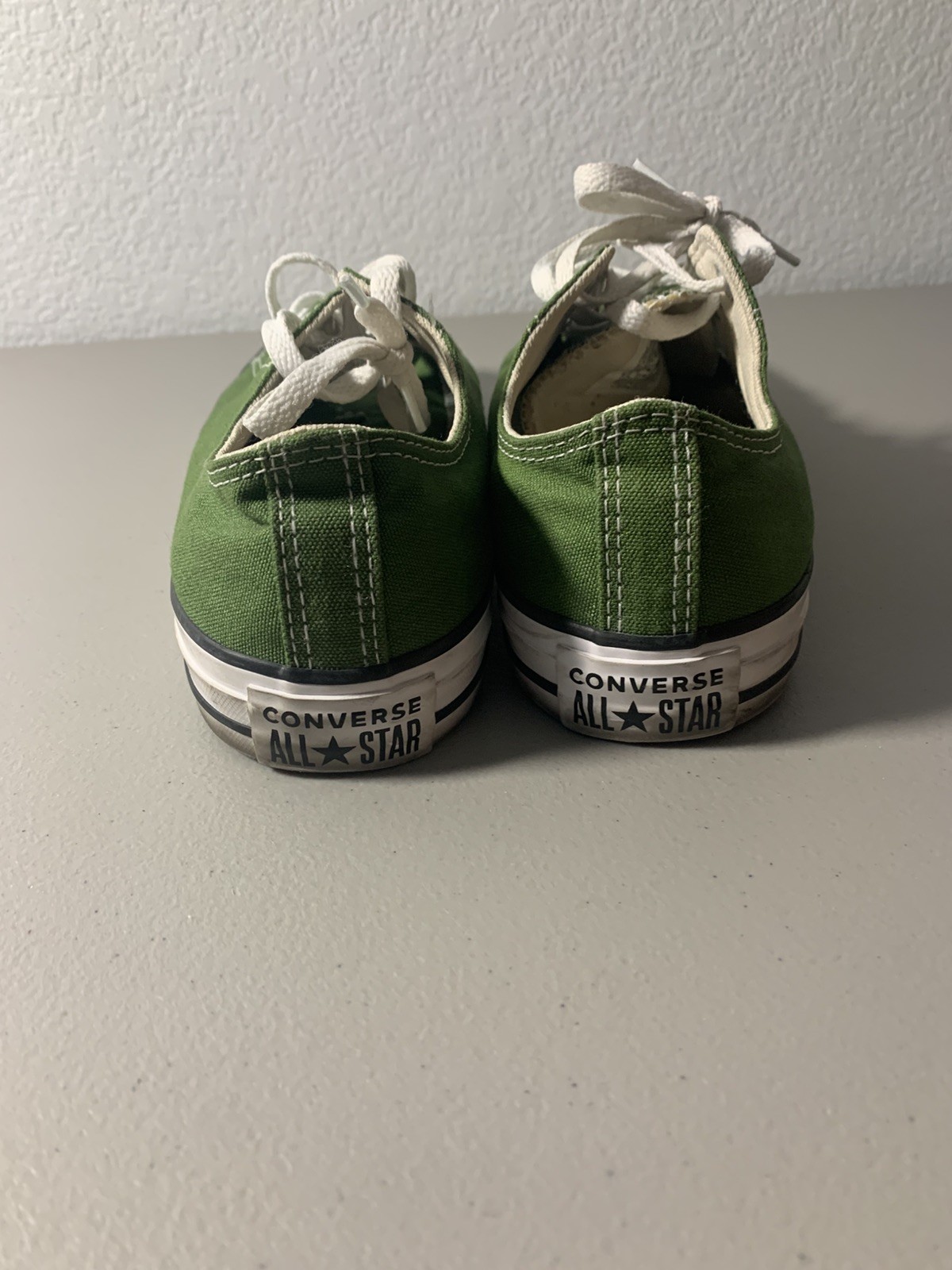 Converse Chuck Taylor All Star Unisex. Women’s 10.5. Men’s 8.5