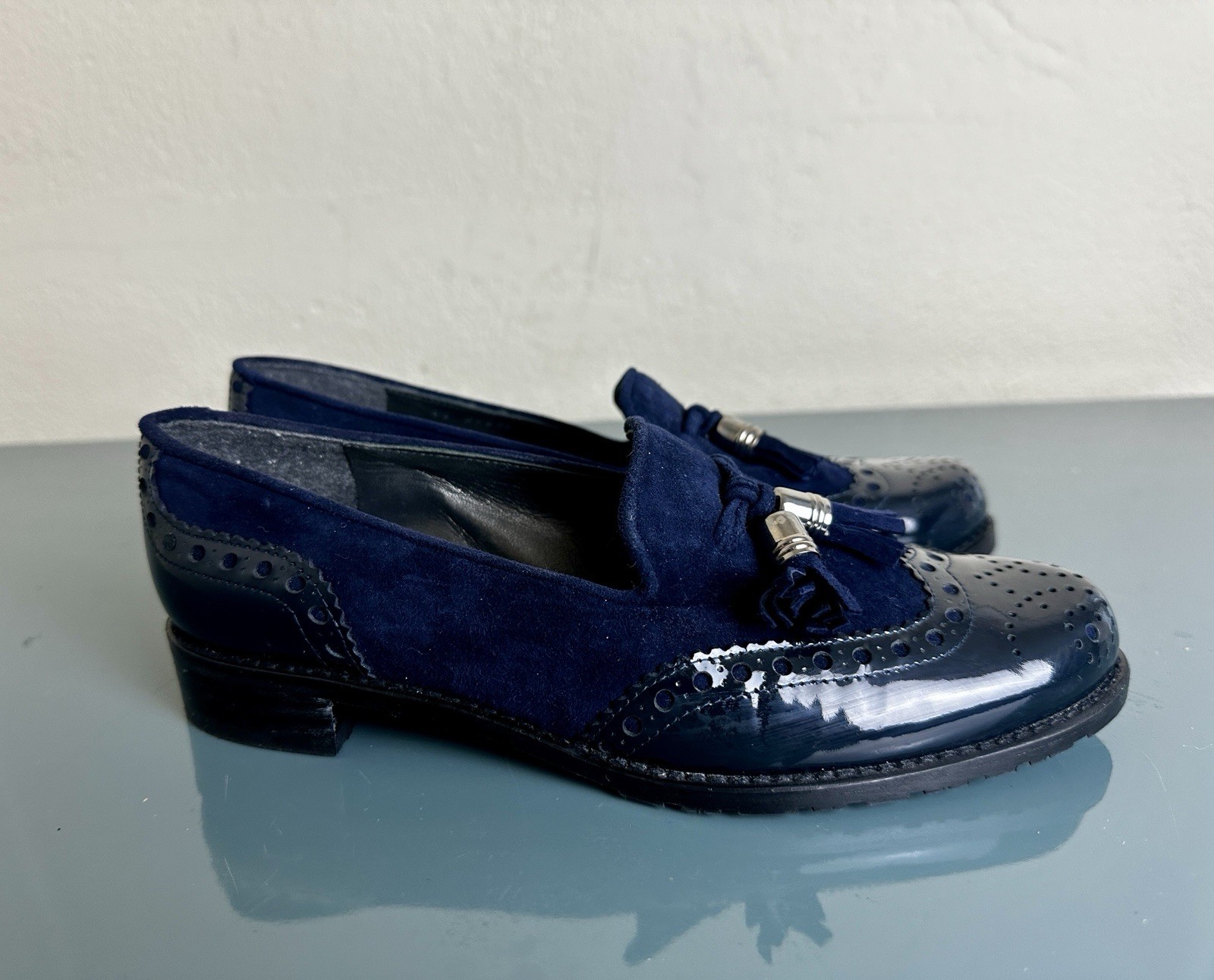 RUSSELL & BROMLEY STUART WEITZMAN Loafers Navy Suede Patent Shoes $400 Sz 6 Ex!