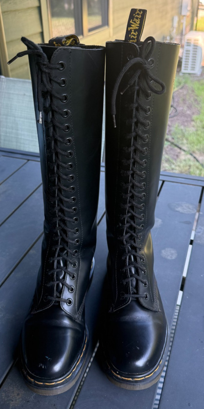 Vintage Dr. Martens 20-Hole Lace up Boots Made In England Grunge Goth US 8 W/7M